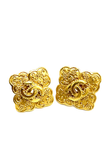 CC Vintage Cloverleaf Clip On Earrings