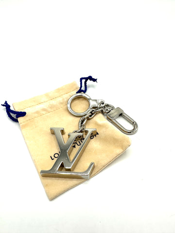 SHW XL LV Key Charm