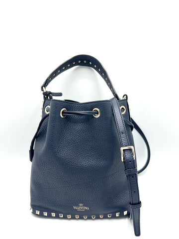 Blue Pebbled Leather Rockstud Bucket Crossbody